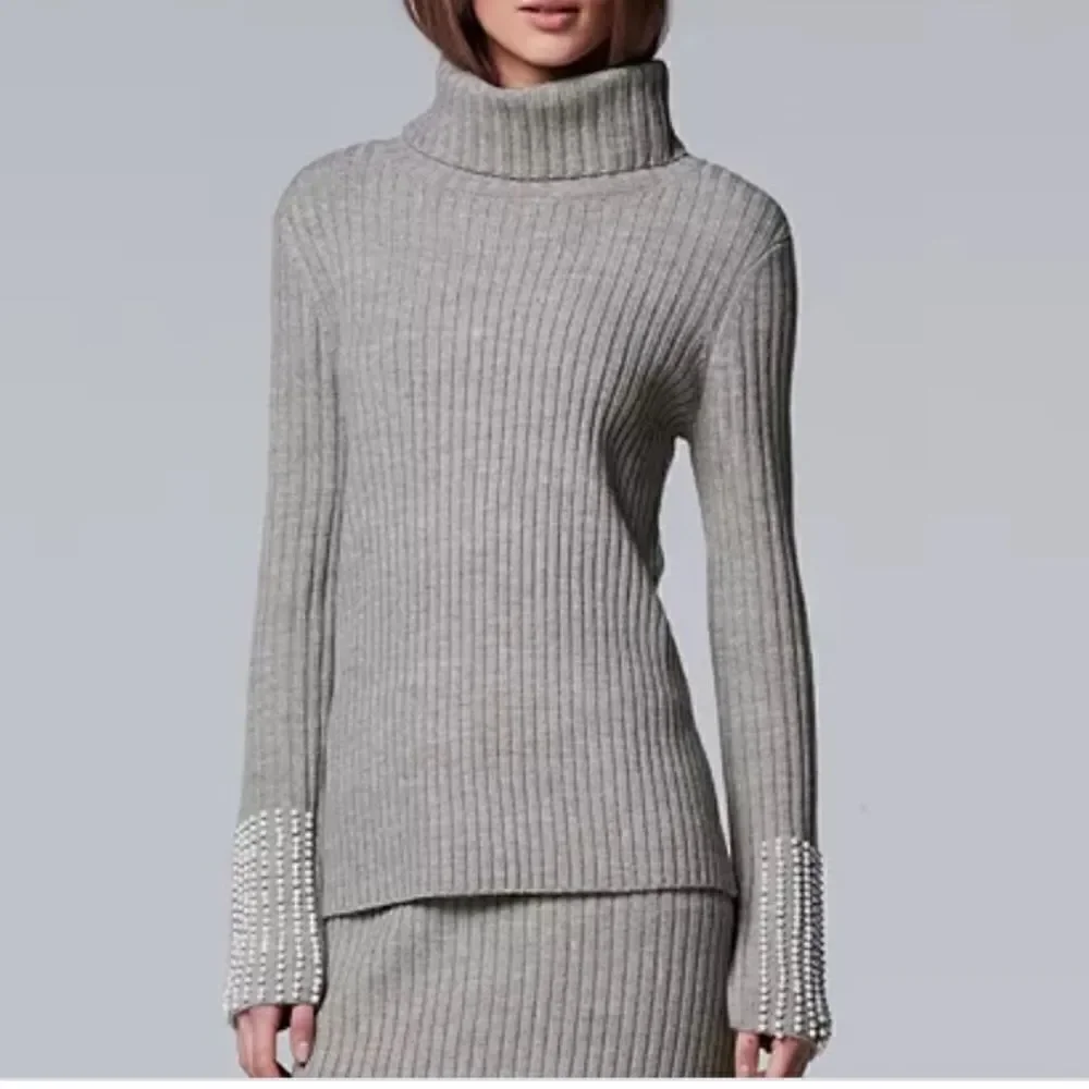 Embellished turtleneck sweater-